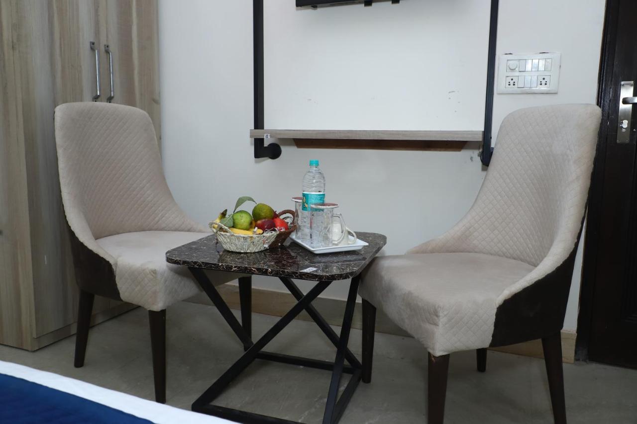 Lyf Corporate Suites - Noida Sector 19 Exterior foto