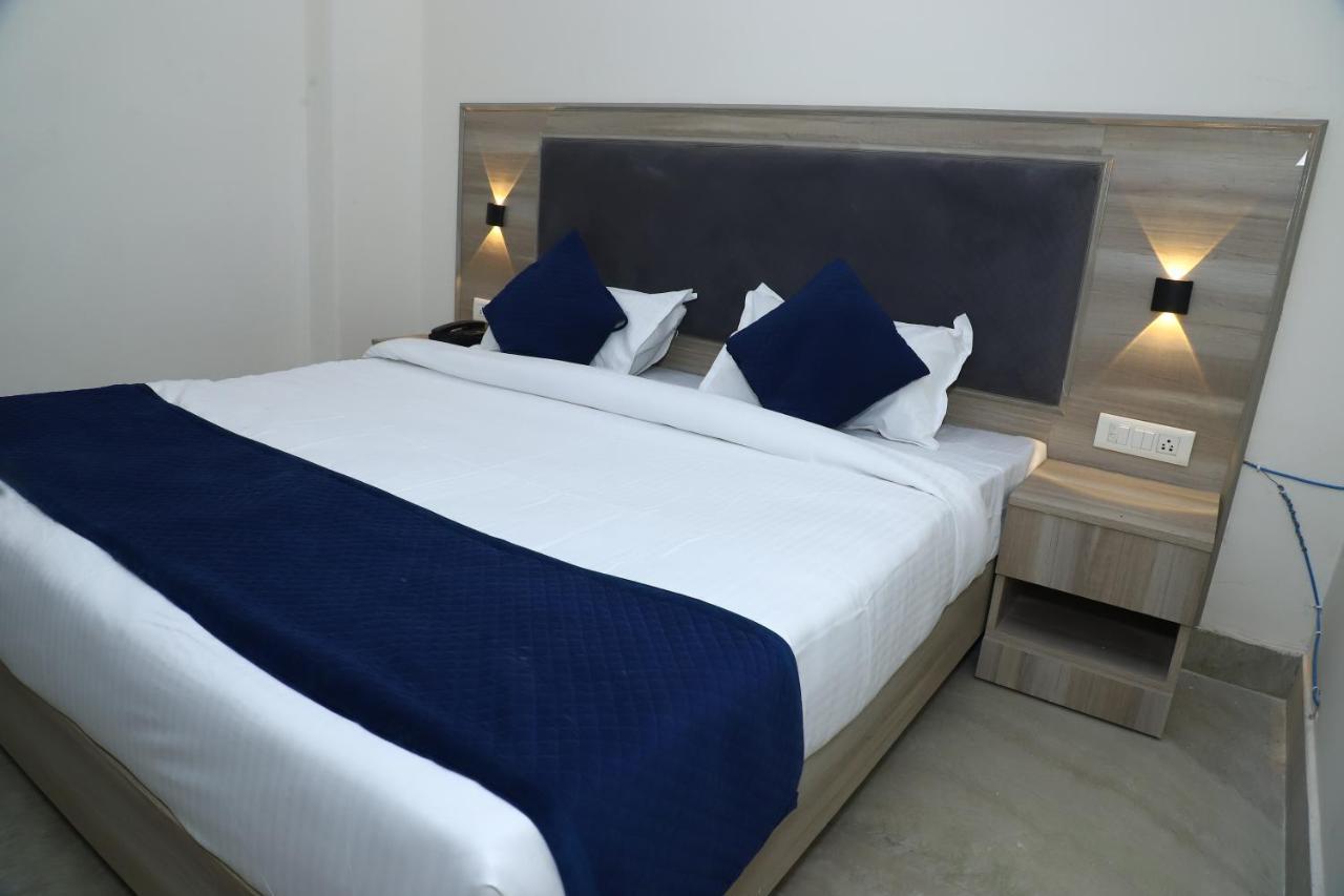 Lyf Corporate Suites - Noida Sector 19 Exterior foto